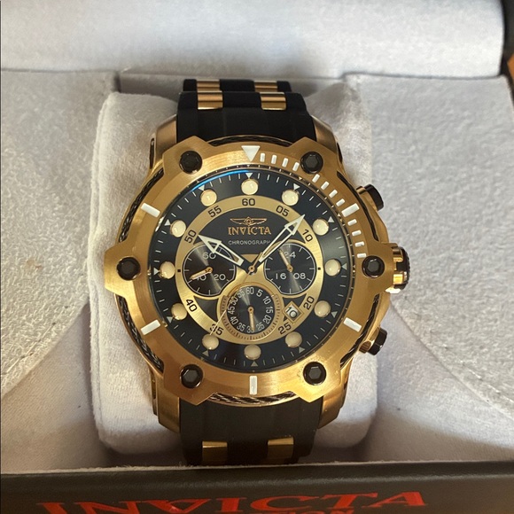 Invicta Collection Quartz Watch - Picture 6 of 15